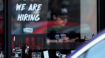 US unemployment claims rise by 14,000 to 262,000