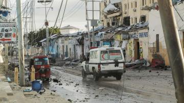 Gunmen storm hotel in Somali capital, leave 20 dead