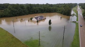 Mississippi's flooding has peaked, will soon recede with minimal damage reported
