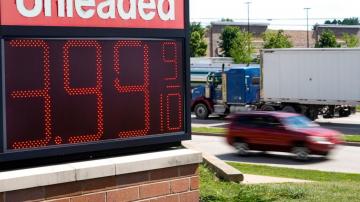 US consumers more confident in August as gas prices dip