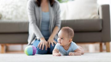 The Easiest Ways to Entertain a Baby