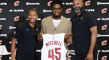 Newest Cavaliers star Mitchell gets warm welcome in Cleveland