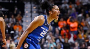 Thomas’ triple-double helps Sun stay alive, beat Aces in Game 3 of WNBA Finals