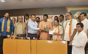 Goa Congress Legislature Party Merger With BJP Accepted By State Speaker