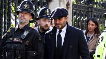 David Beckham queues for 12 hours to see Queen lying in state
