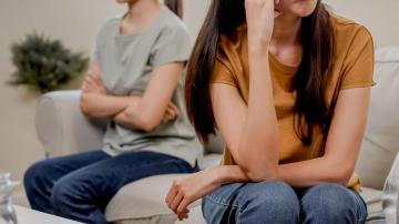 How to Know If You Have a Toxic Relationship With Your Sibling