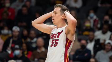 NBA Pre-Season Roundup: Heat trim Grizzlies, Rockets dunk Raptors