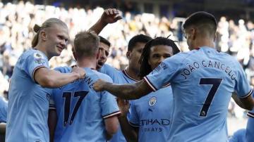Man City 4-0 Southampton: Erling Haaland scores again as defending champions move top