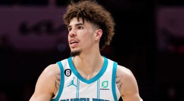 Hornets’ Ball leaves preseason game with sprained ankle