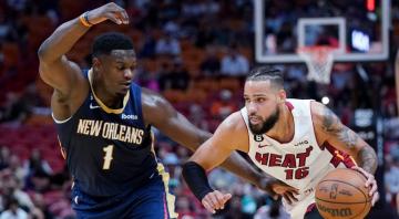 Pelicans’ Zion Williamson twists left ankle, says he’s fine