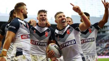 Rugby League World Cup: England 60-6 Samoa - Welsby, Young, Watkins, Farnworth score