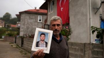 Family mourns miner's death in Turkey, demanding punishment
