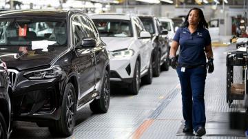 BMW investing $1.7B in S Carolina as automaker shifts to EVs