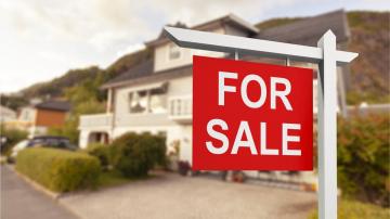 Who Should (and Shouldn’t) Sell Their Home Right Now