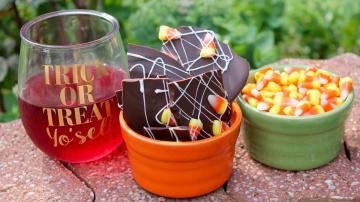 These Are the Best Pairings of Halloween Candy and Booze