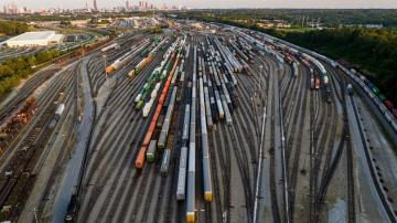 Rail strike worry prompts businesses to seek WH intervention
