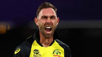 Australia beat Ireland to boost semi-final chances