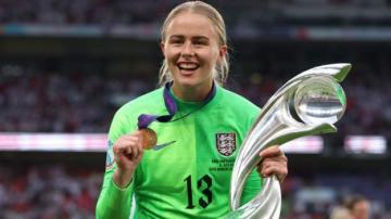 Sarina Wiegman 'will not comment' on Hannah Hampton's absence from England squad