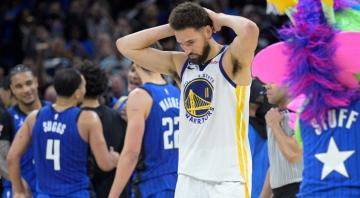 Warriors lose fourth straight after Magic erase 16-point deficit