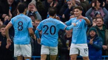 Man City 2-1 Fulham: Injury-time Erling Haaland penalty sends defending champions top