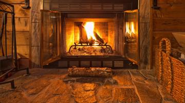 How to Maximize the Heat From Your Fireplace