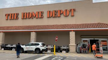 Home Depot tops expectations again, but sticks by outlook