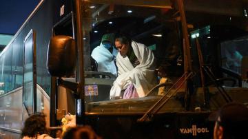 Philadelphia receives 2nd bus of migrants from Texas, despite city plea