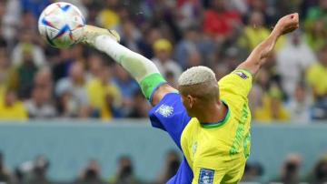 Richarlison scores stunning volley in Brazil win
