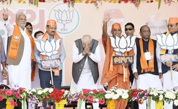 27 Rallies By PM In Gujarat, Exit Polls Say Poor Show For AAP: 5 Points