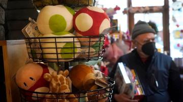 Inflation dampens otherwise bright small biz holiday season