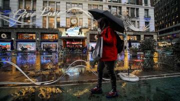 Nor'easter pummeling Northeast with snow, ice, rain: Latest forecast