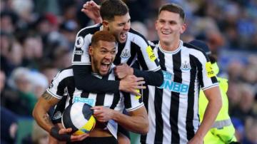 Leicester City 0-3 Newcastle: Magpies move up to second after emphatic win