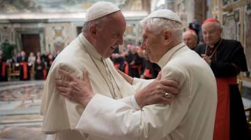 Pope Emeritus Benedict's health worsens, Vatican says