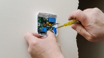 Hotwire Your Broken Thermostat in a Weather Emergency
