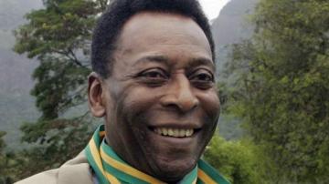 The 'king' who 'changed everything' - Pele tributes