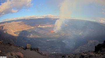 Kilauea volcano eruption resumes on Hawaii's Big Island