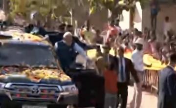 "Action Will Be Taken": Cops After Boy Runs To PM Modi's Car In Karnataka