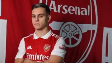 Arsenal sign Trossard from Brighton for £21m