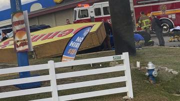1 dead, 2 injured after Denny's sign falls on car