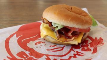 How to Get a Free Wendy's Jr. Bacon Cheeseburger This Week