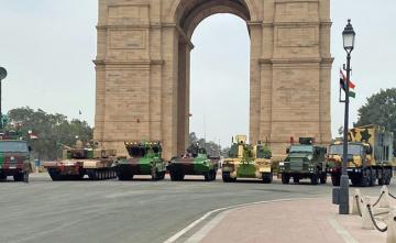 Army Displays 'Made In India' Tank, BrahMos Missile At India Gate