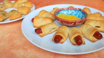 The Quickest, Coziest Way to Make Pigs in a Blanket