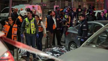 5 killed in shooting at Jerusalem synagogue, suspect dead