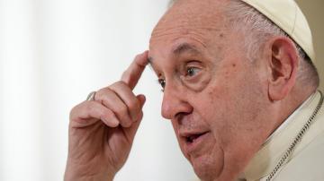 Pope clarifies homosexuality and sin comments in note