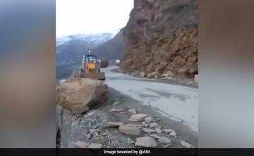 Jammu-Srinagar Highway Closed For 3rd Day After Fresh Landsides
