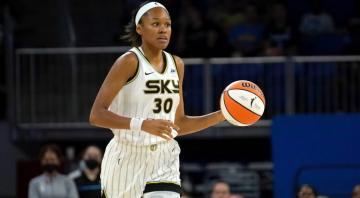 WNBA free agent Azurá Stevens signs with Sparks