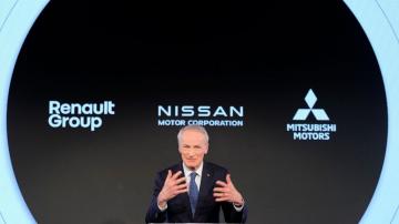 Renault, Nissan boards agree to equalize mutual stakes