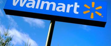 Walmart beats Q4 expectations during holiday shopping period