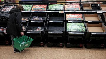 UK grocers limit sales of some vegetables amid shortages