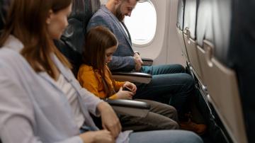 These Airlines Don't Charge Extra for Families to Sit Together
